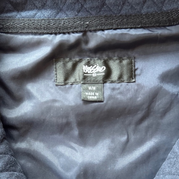 Mossimo Supply Co. Vest. Excellent condition. Size Medium. - Picture 3 of 5